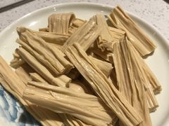 -贵府酸汤牛肉火锅·贵州老字号(飞山街店)