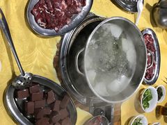 -五洞培记山庄·鲜牛肉火锅