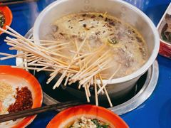 -马路边边串串香(延庆环球新意广场店)