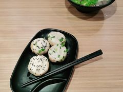 -小杨生煎(金山百联购物中心3楼店)