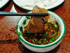 -朝伟清真铜瓢牛肉馆(三十年老·店)