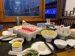 -小天鹅火锅·一线江景洪鼎旗舰店(洪崖洞店)
