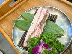 -明洞阿姨·韩式酱蟹烤肉·创意料理(方庄店)