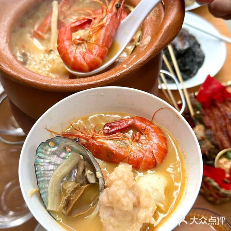 重庆新开的!就在黄泥磅!真的很泰很好吃啊!!!