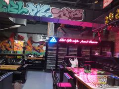 -UP嘻哈酒吧(粉巢店)
