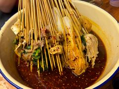 -拈签一笑黄牛肉辣卤串串