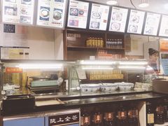 -陇上全荟兰州传统牛肉面(延吉路店)