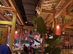 -野山舂·贵州现舂酸汤火锅(鸿通城店)