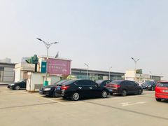 -欧尚超市苏州店停车场(金鸡湖路店)