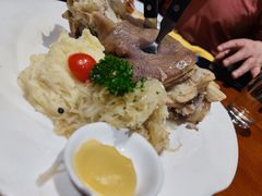 -申德勒加油站餐厅(三里屯北小街店)