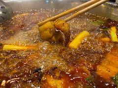 梭边鱼-肖肖酸萝卜鱼火锅(总店)