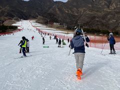 -石京龙滑雪场-停车场