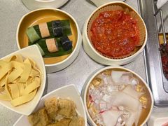 -海底捞火锅(新松江路生日主题店)