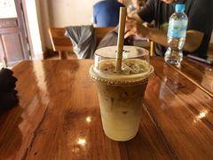 老挝冰拿铁-Saffron Coffee