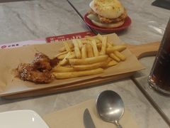 -必胜客(余姚五彩城店PH店)