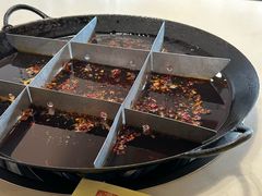 -岗上渣渣老火锅(两路口店)