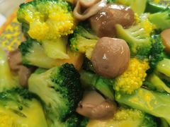 西兰花扒草菇-砂锅居(西四店)