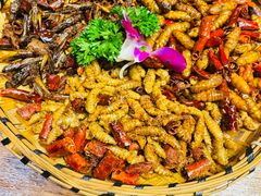 -老滇山寨•云南特色菜•地方菜•民族风情歌舞表演(金碧店)