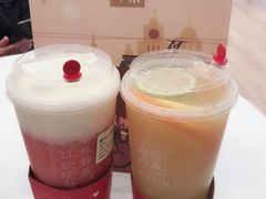 霸气芝士草莓-奈雪的茶(市百一店)