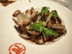 -肥肥虾庄·金牌油焖大虾(杨园滨江时代walk店)