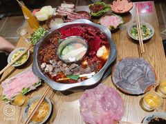 -周幺妹重庆老火锅(银泰城总店)