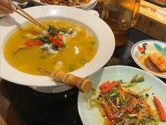 -川流不息·地道川菜·小龙虾(新松江路店)