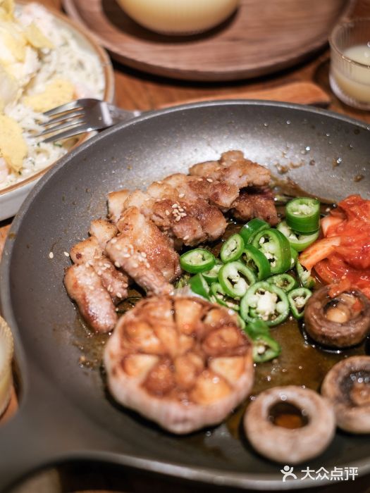 TAIFORKS 大福食堂·山葵烤肉料理·拌饭(宝安店)意式鳀鱼酱碳烤黑猪肉图片