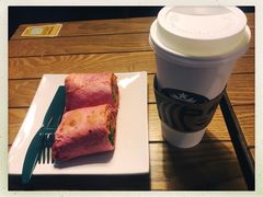 -星巴克(郑州曼哈顿广场店)