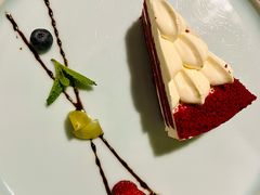 草莓红丝绒蛋糕-Golden Lily河内巴黎法越料理餐厅(建国西路店)