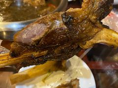 烤羊腿-聚首堂·特色小吃·肘子(什刹海德胜门店)