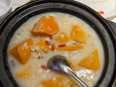 -阿瓦山寨·湘菜现炒·剁椒鱼头王(咸阳总店)