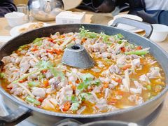 -兔行天下-鸿鹤鲜锅兔(中海国际店)