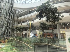 -LuOne凯德晶萃广场(徐家汇路店)