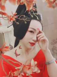 点击看大图 -盘子女人坊古装写真摄影(南京总店)
