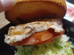 -The Habit Burger Grill 哈比特汉堡(爱琴海店)