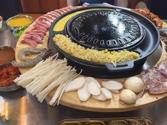 -胡悦里韩式烤肉(芝罘万达广场店)