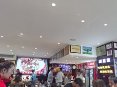 -川流不息·地道川菜·小龙虾(松东路店)