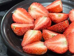 -果松木炭酸菜铜火锅·外婆参鸡汤