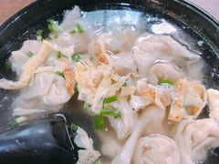 绉纱小馄饨-广慈小吃铺沪味佳饭堂