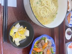 -百年老字号·观振兴蟹黄面·三虾面·苏式面(观前街富仁坊巷店)