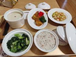 -童谣里医疗级月子中心(独栋湖景店)