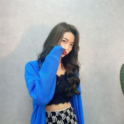 -诗悦发型烫染SALON
