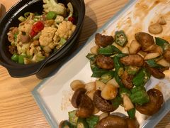 -小镇大厨新概念复合中餐厅(万达广场大连高新店)