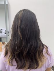 -LILI·HAIR SALON理理造型
