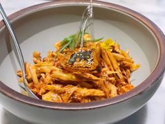 敲糖棒棒鸡-辛香汇·现炒川菜(淮海路百盛店)