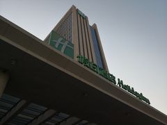 -苏州汇融广场假日酒店