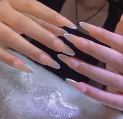 -ZX·美睫设计师汇聚店