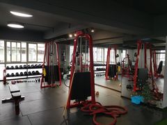 -越·健身工作室(华尔兹广场写字楼B栋店)