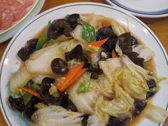 -鹤乡东北菜(崮山路店)