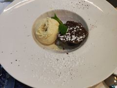巧克力蛋糕冰激凌-LA MAISON公鸡和龙(蛇口店)